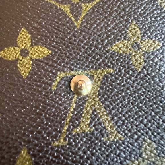 Louis Vuitton Monogram Bifold Wallet - Picture 8 of 16